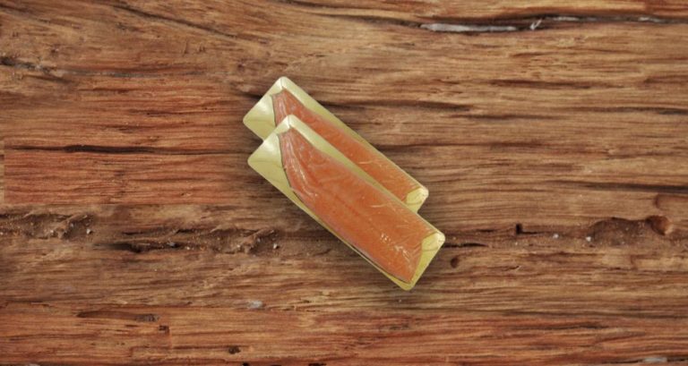 سالمون فيليه مع الجلد المحيط الوزن 1 كغم